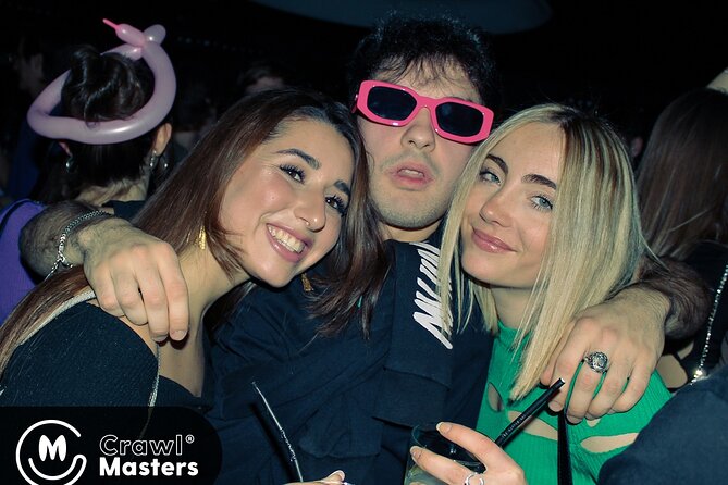 Pub Crawl Madrid - Enbabia Library at 11:00 pm: the timing that fits Madrid nights