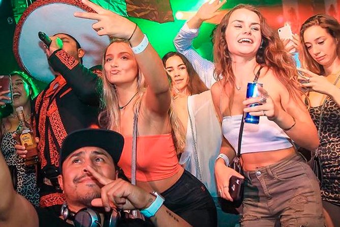 Pub Crawl Madrid by Mad Party Crew - Value tips: how to actually use the drink deals and avoid wasting time
