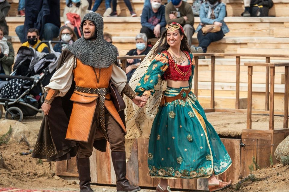 Puy du Fou España and El Sueño de Toledo Entry - El Sueño de Toledo night show: horses, acrobatics, and 1,500 years on one stage