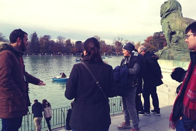 Retiro Park Walking Tour in Madrid - How the Tour Actually Feels: Pace, Group Size, and Outdoor Listening