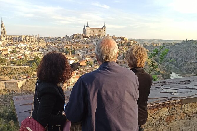 Segovia, Avila & Toledo: Small Group Guided Tour from Madrid - Segovia’s historic center, then the Aqueduct: the first wow-factor