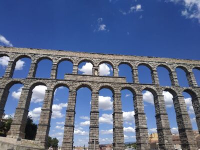 Segovia: Guided Walking Tour with Alcázar Entry - Casa de los Picos and the noble-house streets