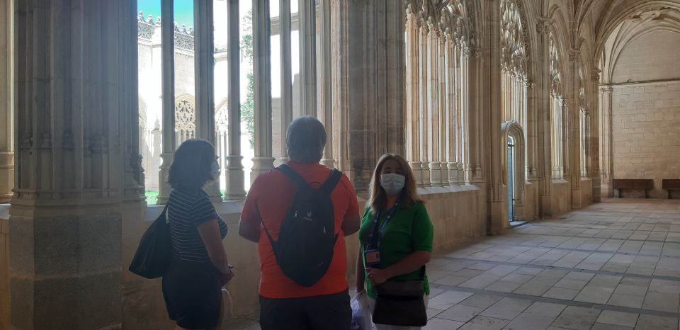 Segovia: Guided Walking Tour with Cathedral & Alcázar Entry - Romanesque exteriors and the Jewish quarter area: seeing Segovia’s layers