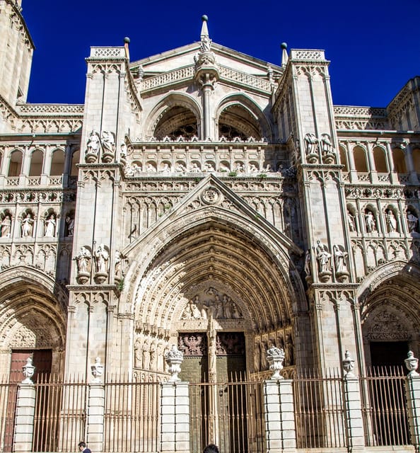 Toledo Cathedral Guided Tour in Spanish - The main facade and those monumental portals