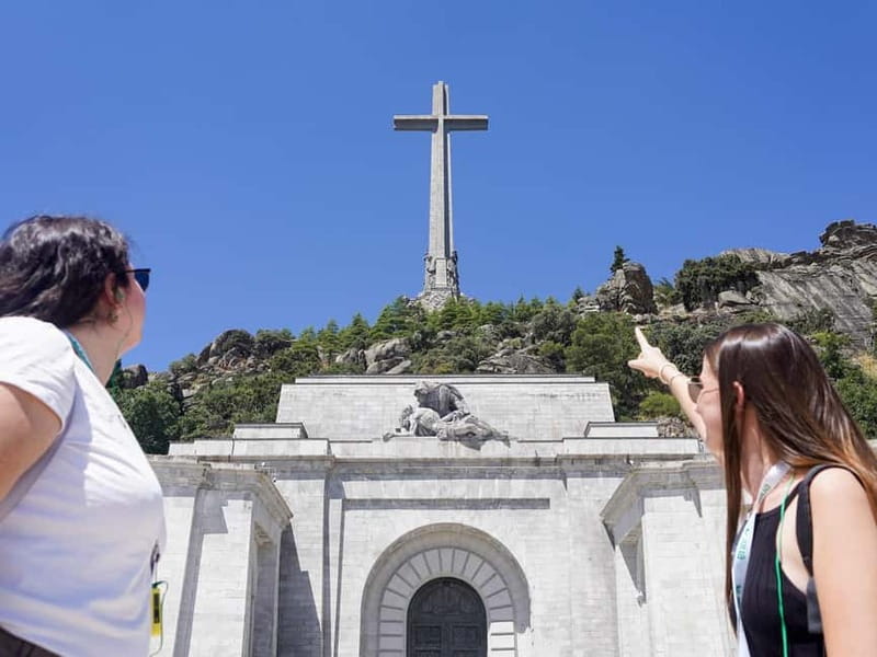 Toledo & Escorial Full-Day Tour + Optional Valley of Fallen - Madrid to El Escorial: a timed start that sets the pace