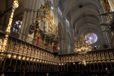 Toledo: Guided Walking Tour with Cathedral Ticket and Tour - Three hours of Toledo on foot: the street-story connection