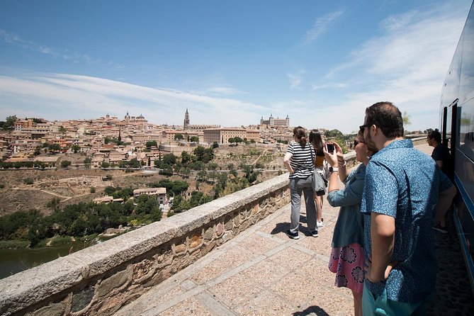 Toledo Highlights Tour for Explorers from Madrid - Madrid to Toledo: meeting point and the VIP Class kickoff