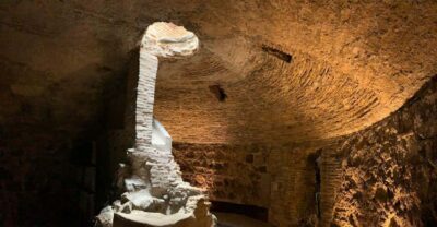 Toledo: Underground Guided Tour with Entry Ticket - Casa Rodrigo de la Fuente: Descending Through a 15th-Century Palace Space